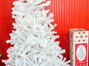 6 Ft White Christmas Elegance Pine Tree (800tips)