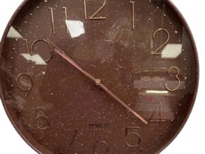Large Round Brown Speckled Clock