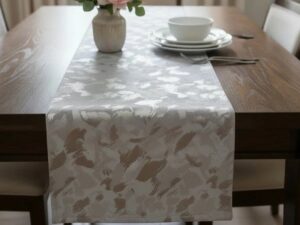 Table Runner (Silver)