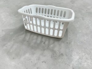 Sterilite Laundry Basket (10"×22"×53)